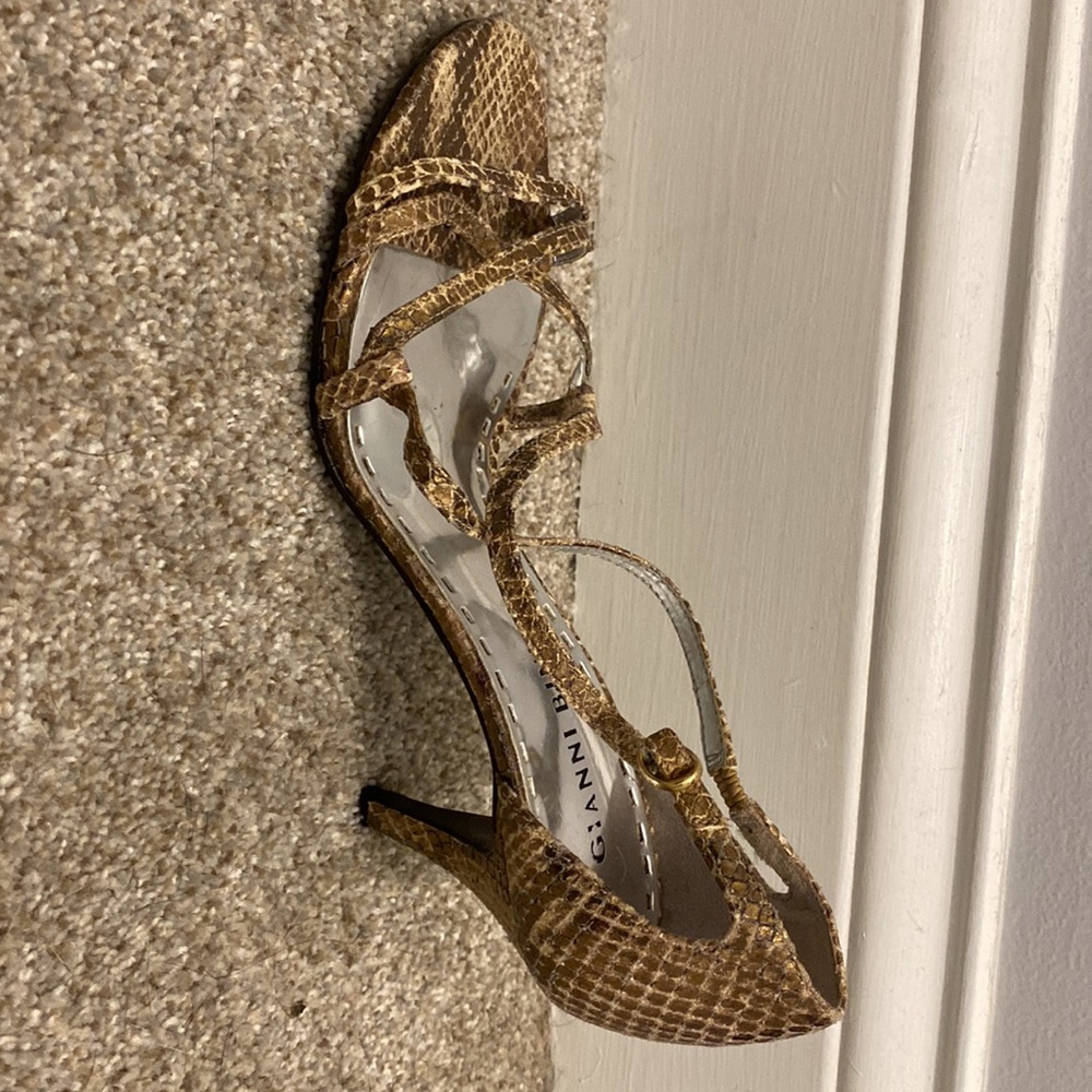 Gianni bini shimmer snakeskin sandals. Size 6.5 - Picture 8 of 10